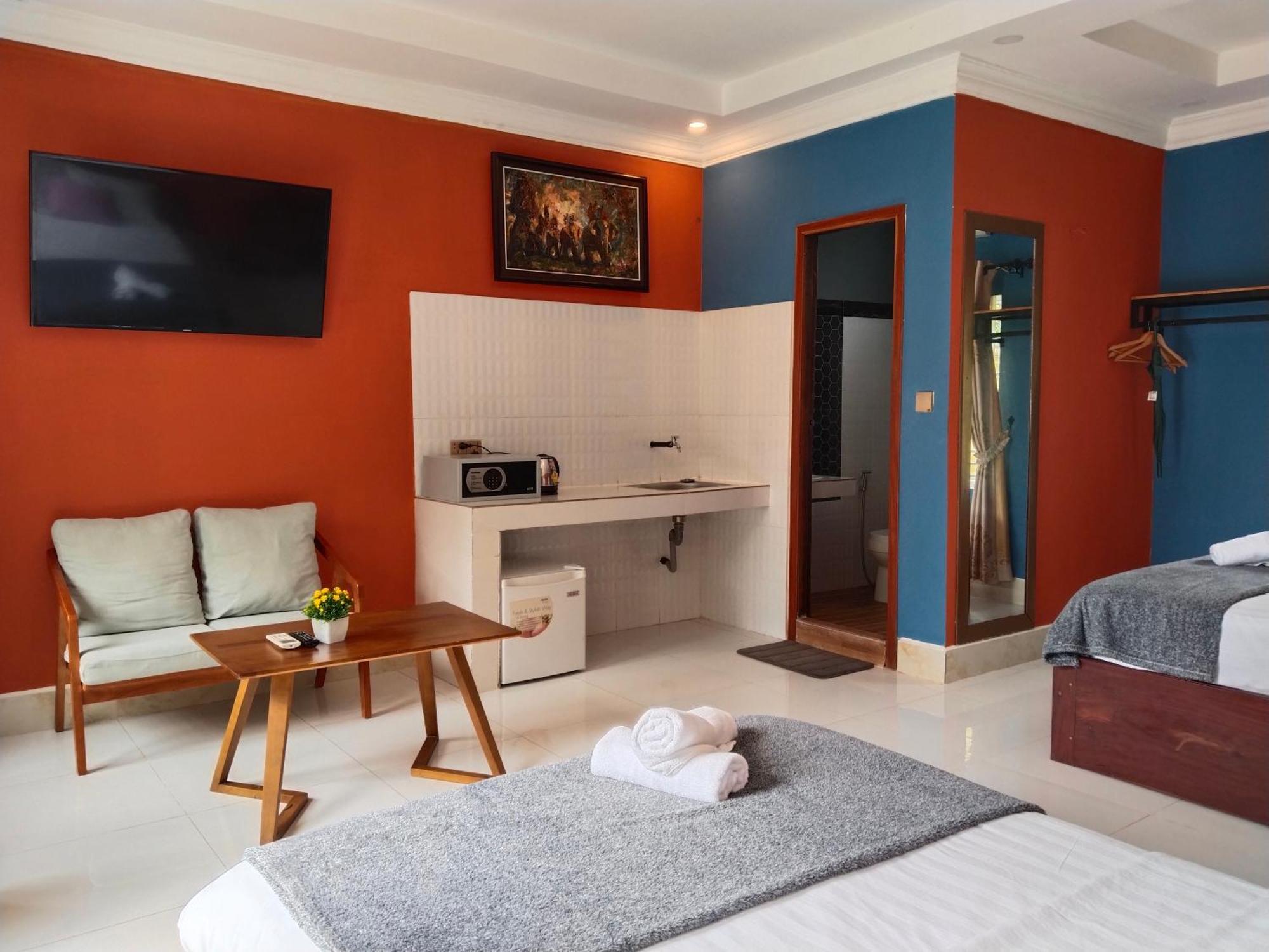 Teejays Bed And Breakfast Kampot Exterior photo